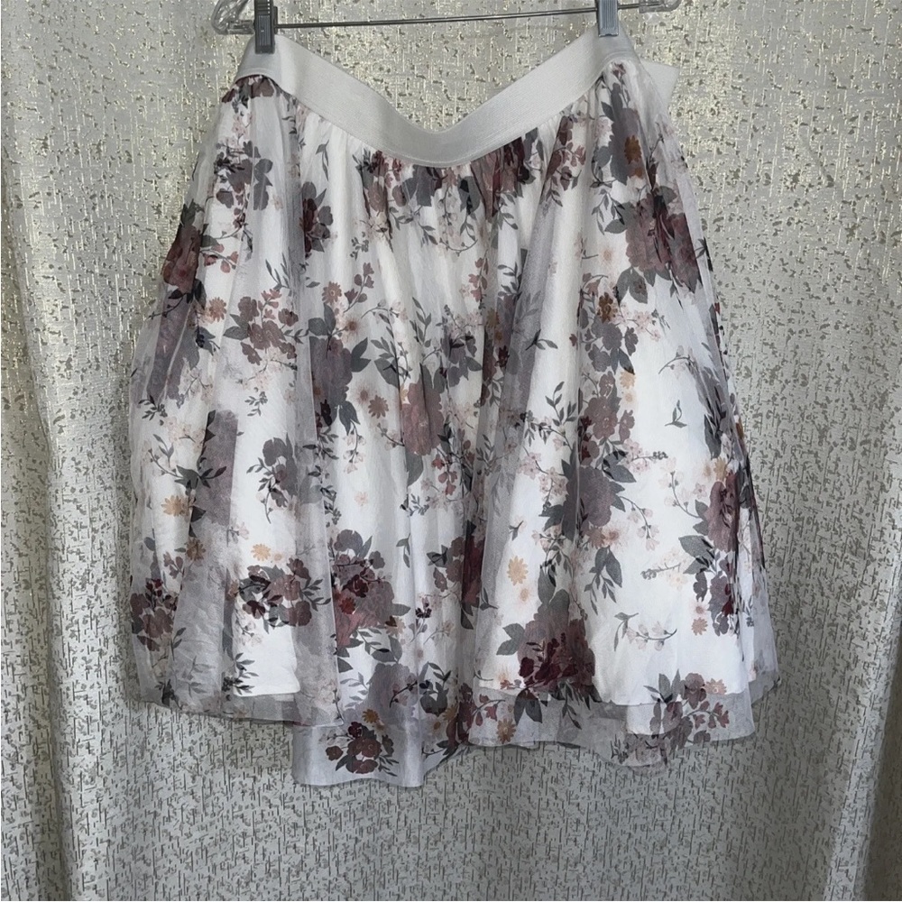 Torrid Skirt Womens Ivory Floral Layered Tulle A-Line, NWT, Plus size 5/6